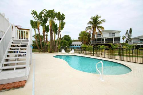 6041 Gulf Road