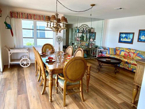 21530 Madera Rd - Bay Front Pool Home