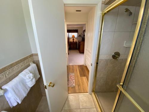 21530 Madera Rd - Bay Front Pool Home