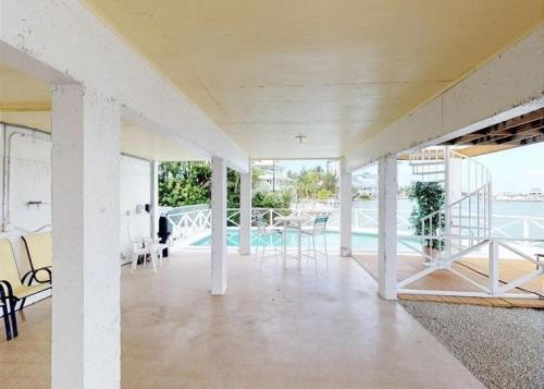 21530 Madera Rd - Bay Front Pool Home