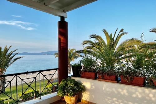 Seafront Maisonette