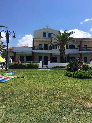 Seafront Maisonette