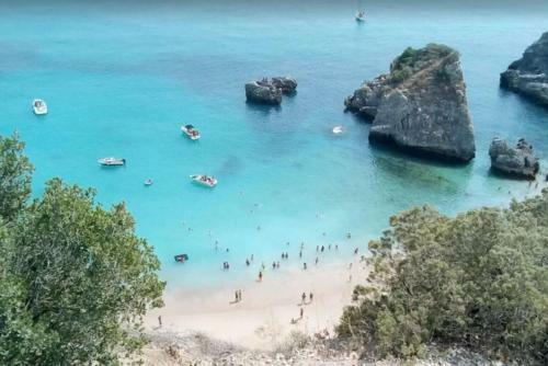 Sesimbra Sea Apartment Shared Pool & Beach