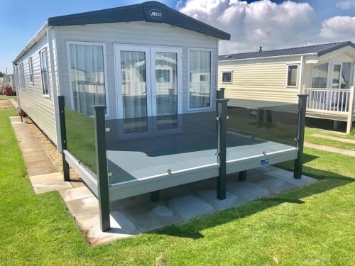 Dees Caravan Lettings Kingfisher Elm 483