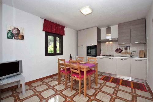 Two-bedroom Apartment In Siracusa II