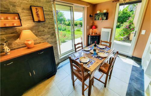 Stunning Home In Mont-dol With Wifi And 1 Bedrooms