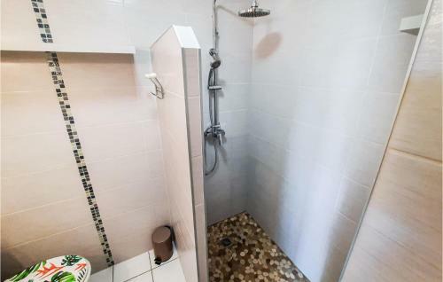 Stunning Home In Mont-dol With Wifi And 1 Bedrooms