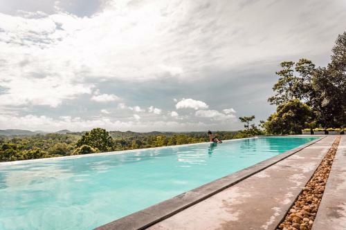 Naked Villa