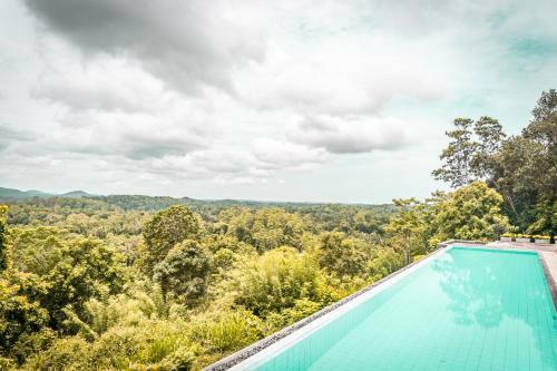 Naked Villa