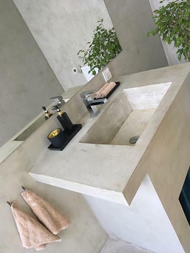 Naked Villa