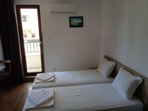 Flora Beach Apartaments