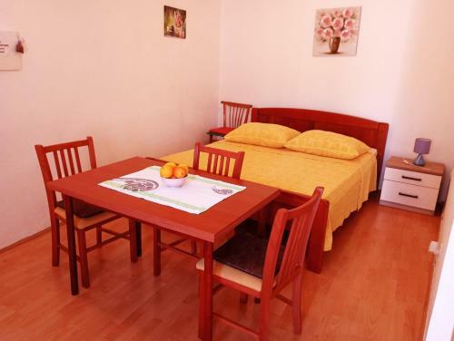 Ana Apartments