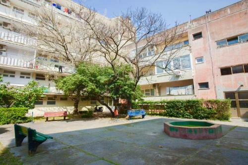 Royal View Apartment