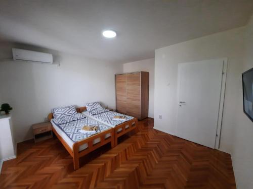 Apartment 13