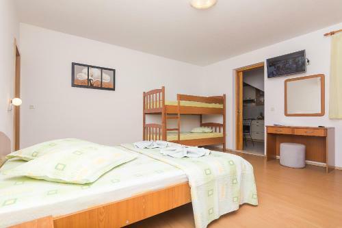 Apartments Zina