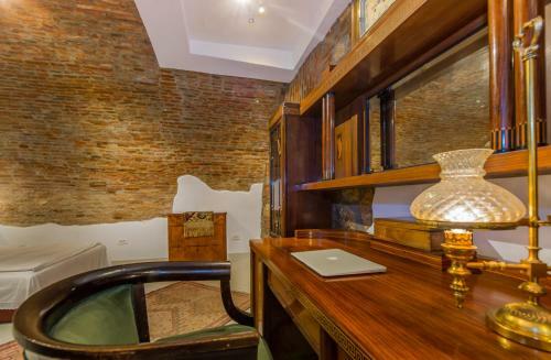 Wine Cellar Apartment