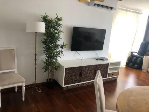 Downtown Apartment In Front Of The Sea