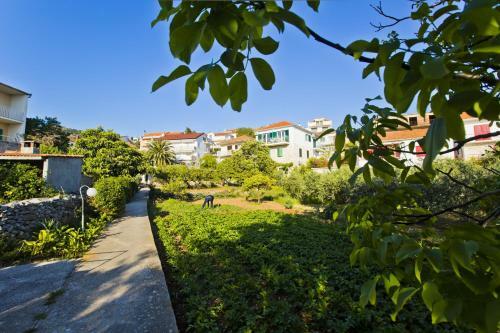 Apartamentos Close To Center, Quiet, With Parking