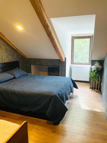 Beautiful Apartment On Atoneli