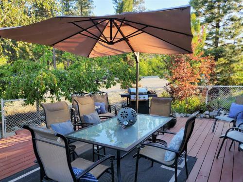 Prosecco Palazzo At Peachland Home