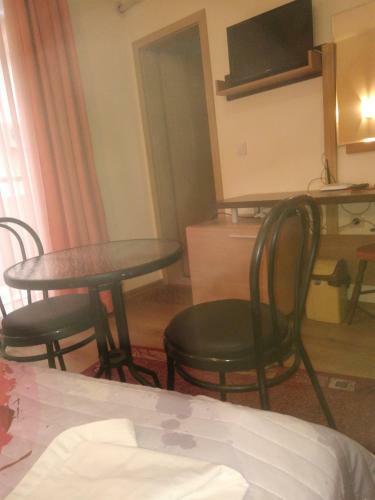 Hostal Guest House La Rose