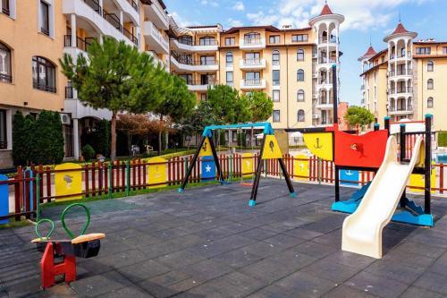 Holiday Apartcomplex Royal Sun