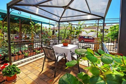 Hostal Apartments And Rooms Branka