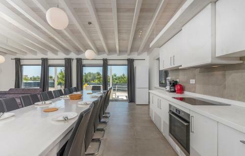 Villa Luna Holiday Home