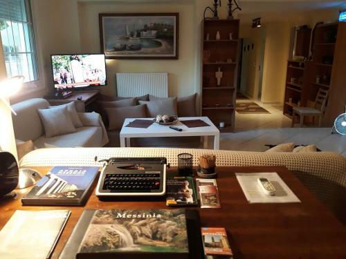 Villa Luxury Country House In Kalamata / Sp