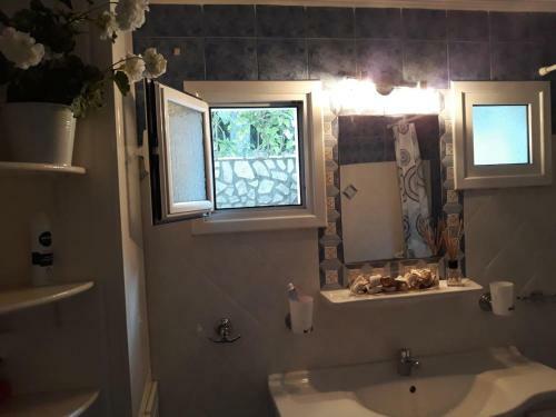Villa Luxury Country House In Kalamata / Sp