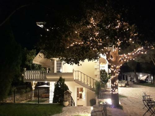 Villa Luxury Country House In Kalamata / Sp