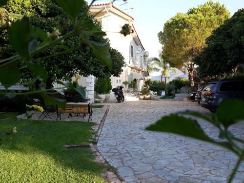 Villa Luxury Country House In Kalamata / Sp