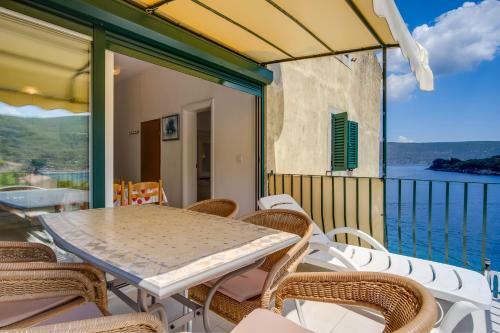 Apartments Valun