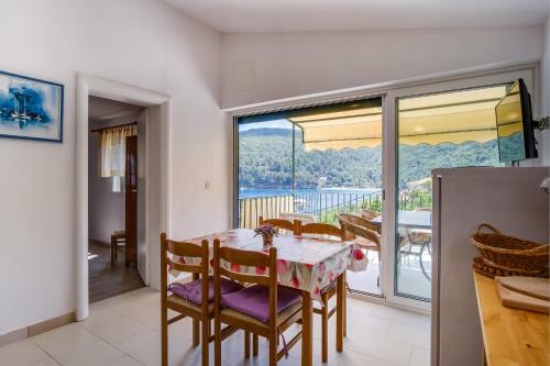 Apartments Valun