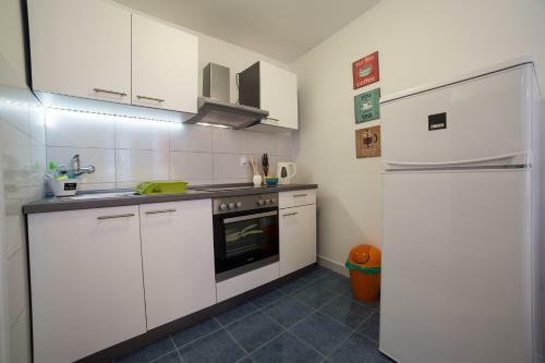 West Wall Apartment
