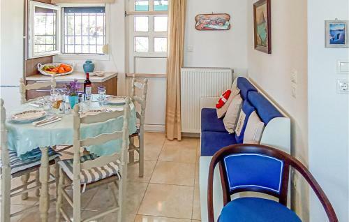 Amazing Home In Keratea With Wifi And 2 Bedrooms
