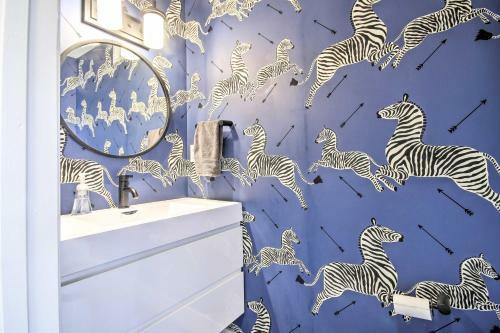Evolve Modern Dc Retreat - Private Outdoor Space