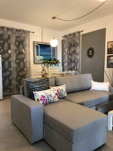 Sofia's Pearl Beachfront Maisonette