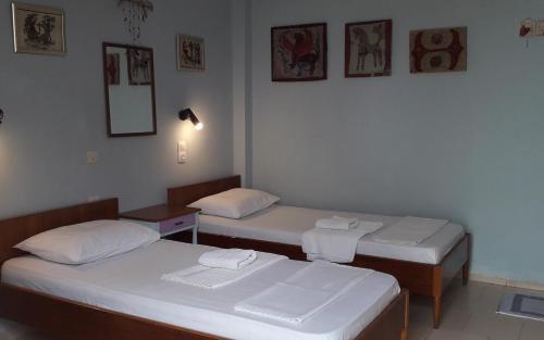 Hostal ?mmos Rooms