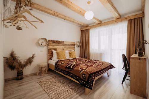 Hostal Casa De Sub Munte