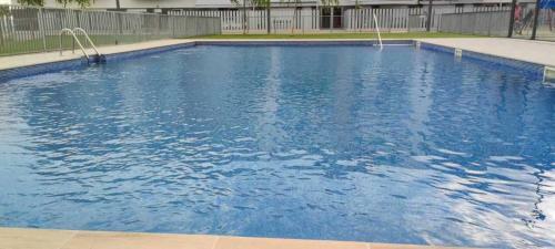 Apartamento Primera L�nea de Mar Con Piscina En Cubelles