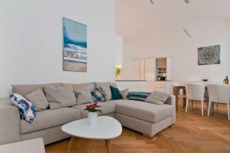 Apartamento Homestay Sisi
