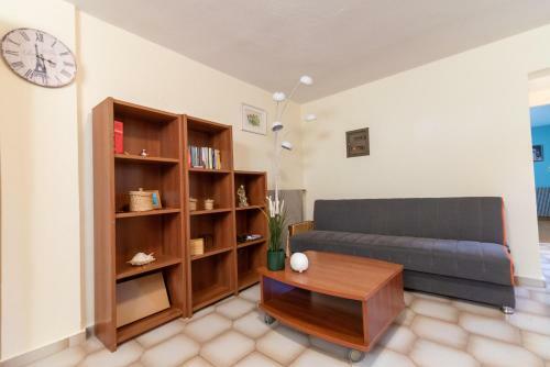 Pine Trees Apartment