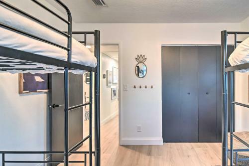 Sleek Redington Beach Retreat With Lanai, Grill