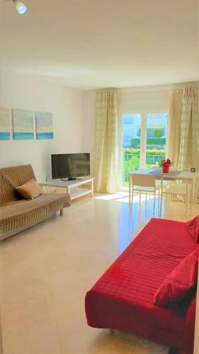 Luxury Apartment Near Puerto Ban�s