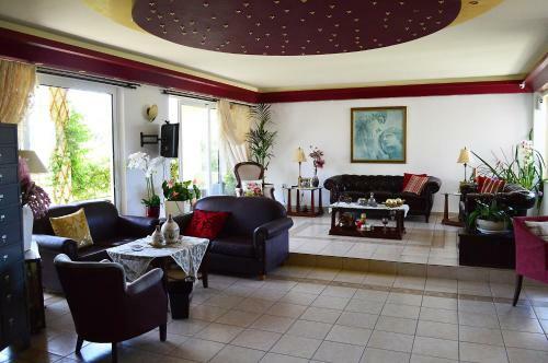 Alexandros Hotel