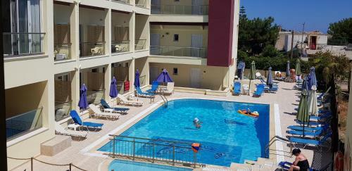 Alexandros Hotel