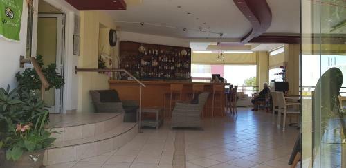 Alexandros Hotel