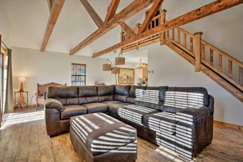 Luxury Cabin With Pond, Working Ranch Near Nevada, Mo