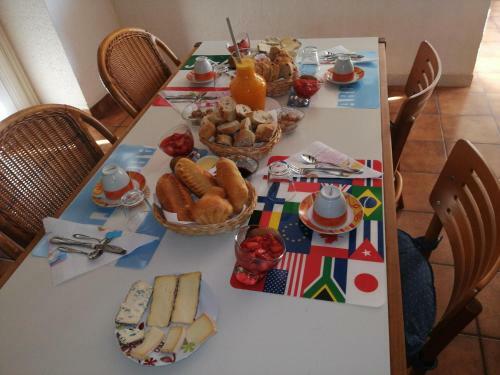 Hostal Maison Neuve Grandval